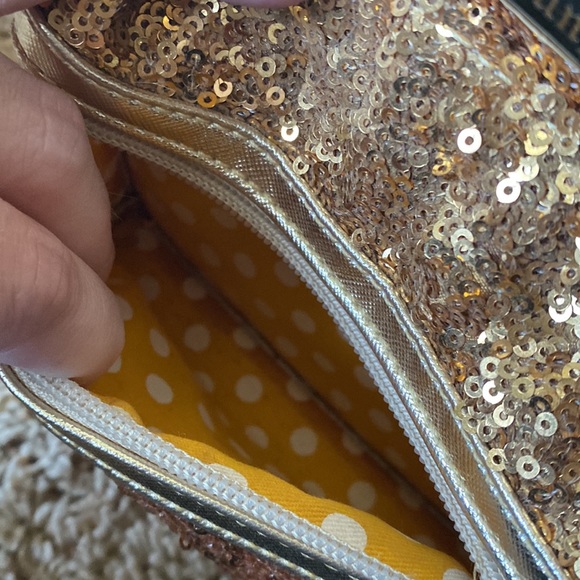 Gold sequin loungefly mini backpack - Picture 4 of 5